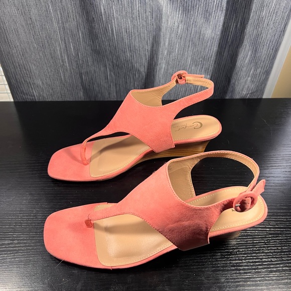 Chic Coral Sandals by Corso Como - Picture 2 of 6